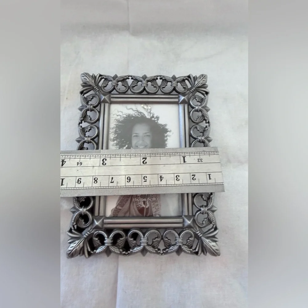 Malden Decorative silver ornate Photo Frame 2”x3” photo